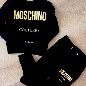 Moschino Sweater & jogger set size 2-4